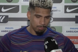 阿劳霍：我们在定位球方面进步很大，今天也是靠角球赢下比赛