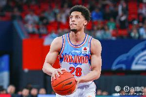 带队取胜！威金顿出战28分钟14中8砍下全场最高31分 13罚12中！