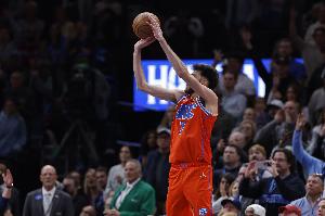 攻防兼备！切特首发30分钟 11中6&三分4中3拿到17分9板4助5帽