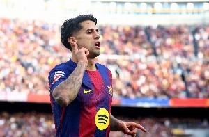 世体：利雅得新月在夏窗对坎塞洛要价1500万，巴萨只想免费签下他