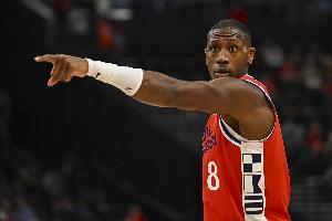 主帅力保！泰伦·卢：只要我还在快船 我就想要邓恩留队