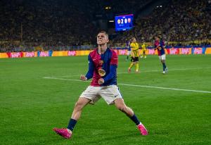 12球16助！世体称赞费尔明：他就是精准切割对手防线的手术刀