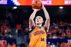 均创球队本赛季单场新高！上海对山西狂轰21记三分 命中率61.8%