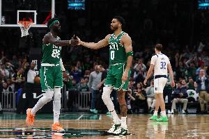 塔图姆：我和奎塔的默契每场都在进步 他虚心好学 善于倾听