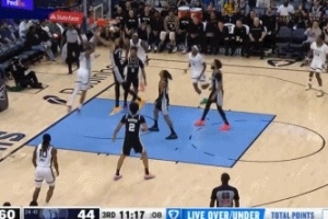 太岁头上动土！GG·杰克逊突破迎着文班亚马直接单臂隔扣