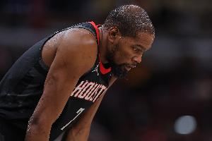 没想到破功的是你！杜兰特关键罚丢之前 火箭全队23罚全中